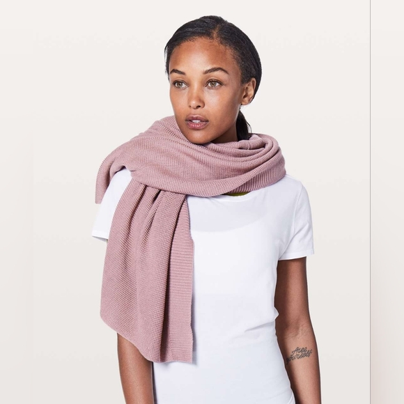 lululemon Forward Flow Cape, Vintage Mauve Sweater Poncho, OS - Picture 3 of 11